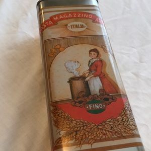 Vintage magazzino pasta tin